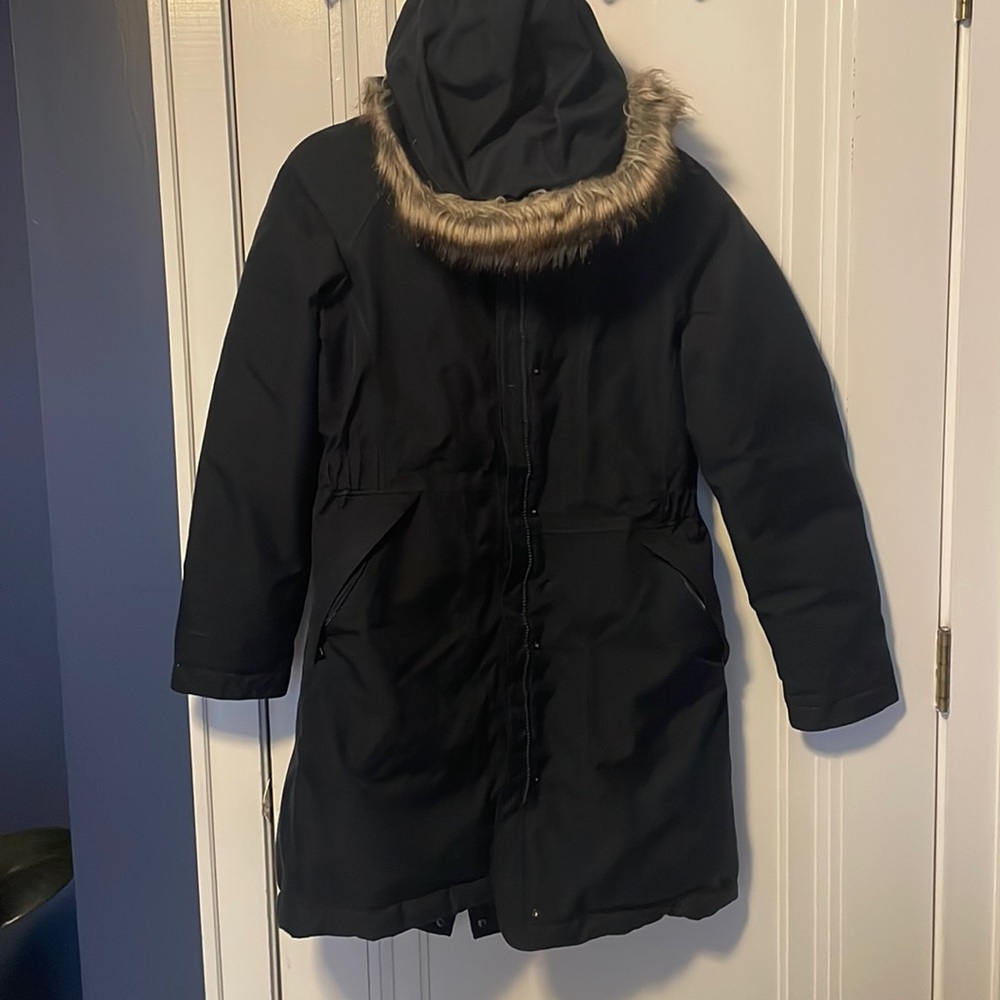 The North Face navy women’s coat
